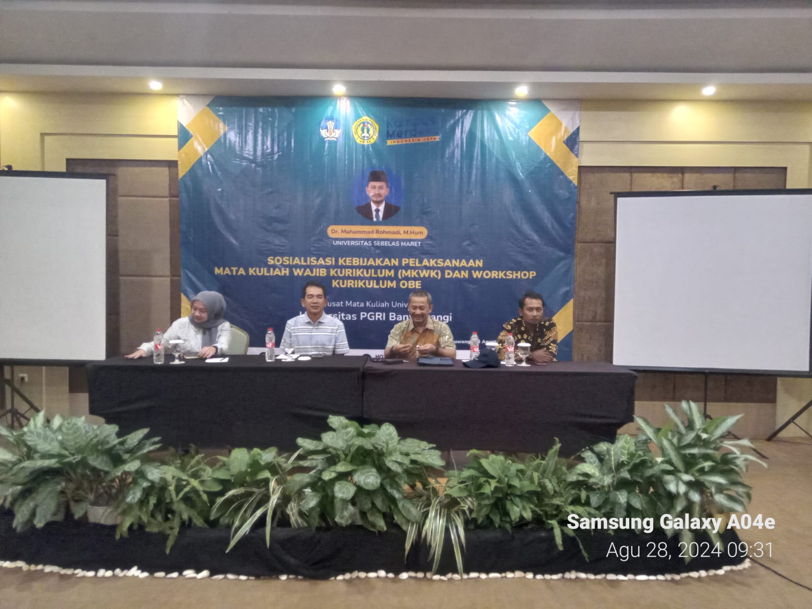 SEMINAR KEMAHASISWAAN